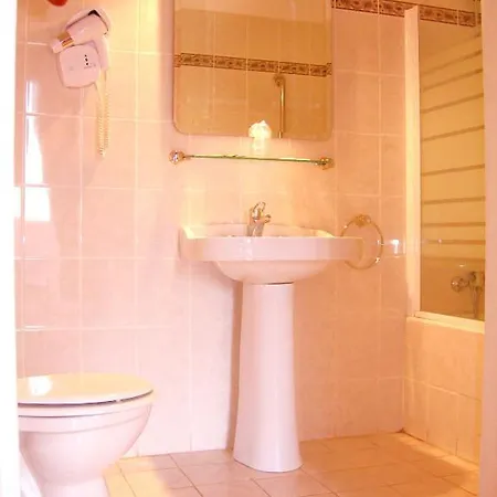 A Spelunca ホテル 2*