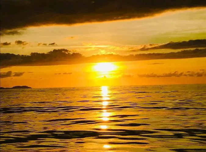 Hotel A Spelunca Speloncato (Corsica)