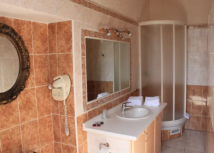 A Spelunca 酒店 2*