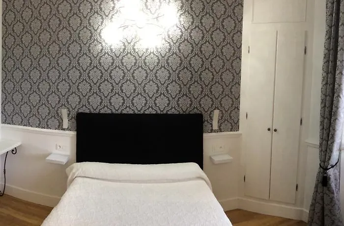 Hotel A Spelunca Speloncato (Corsica)